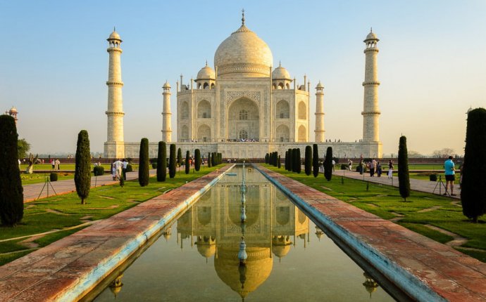 Top 10 Wonderful Historic Monuments | Places To See In Your Lifetime